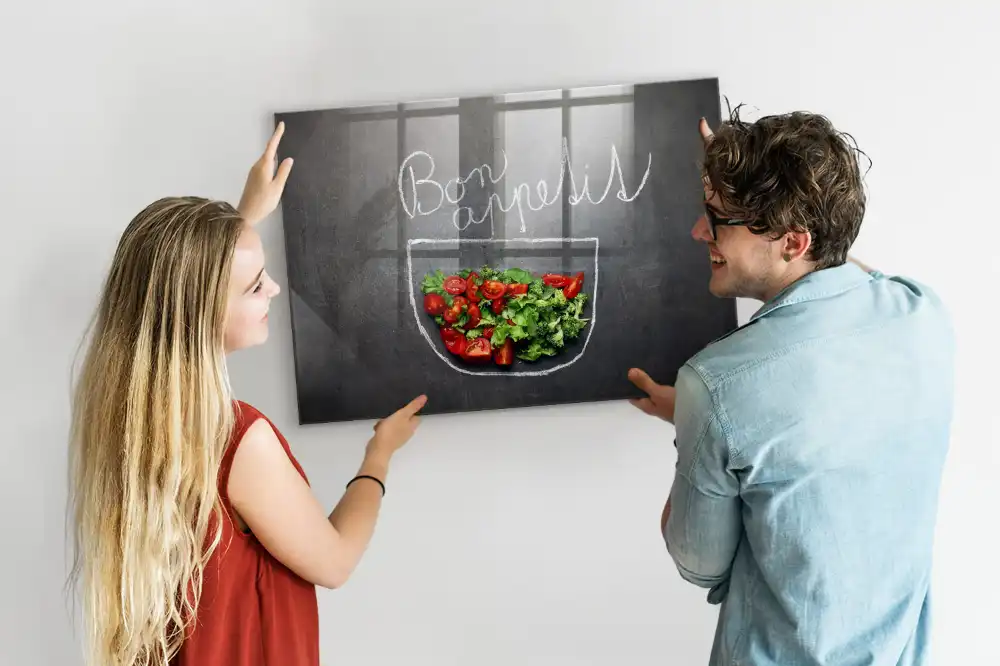 Magnetická tabule s nápisem Bon Appétit