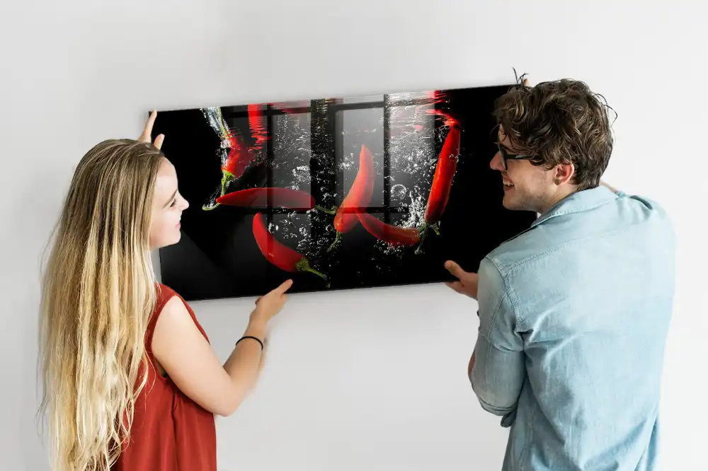 Magnetická nástěnná tabule s motivem paprik ve vodě