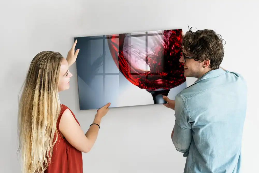 Magnetická skleněná tabule s motivem sklenky vína
