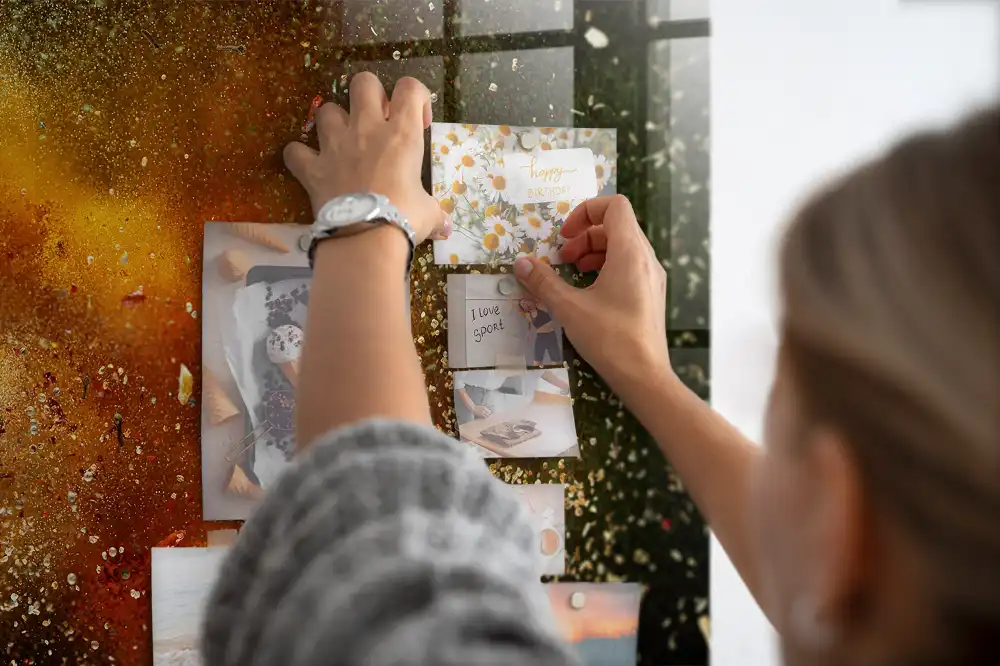 Magnetická tabule s motivem abstrakce koření