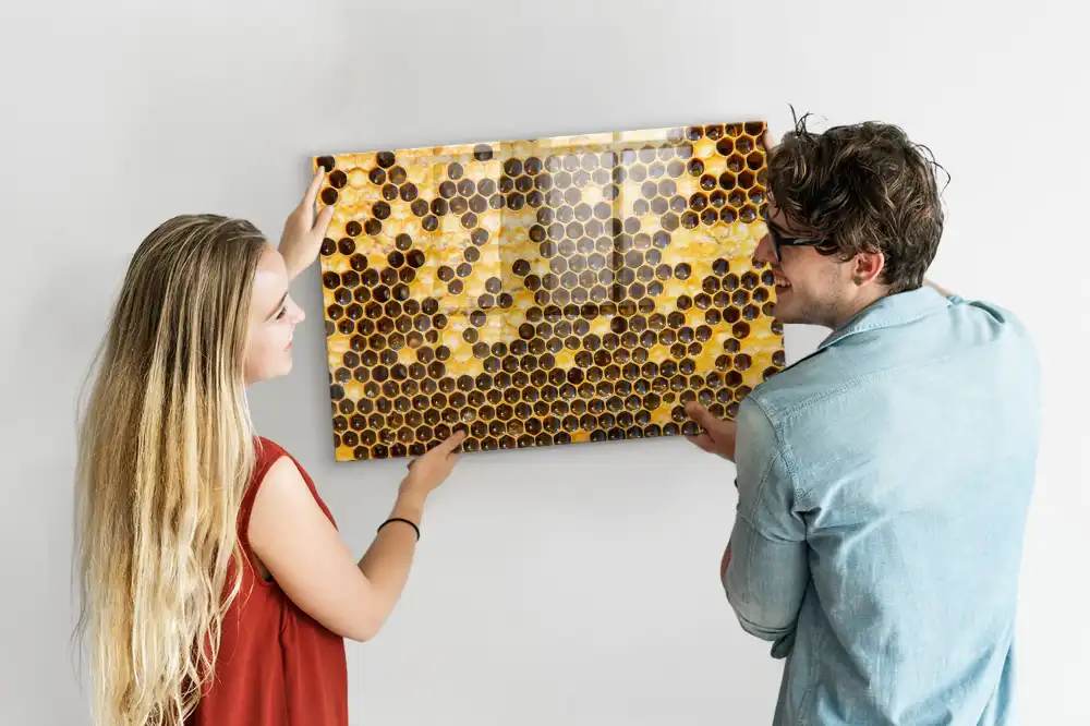 Nástěnná magnetická tabule s povrchem z včelího vosku