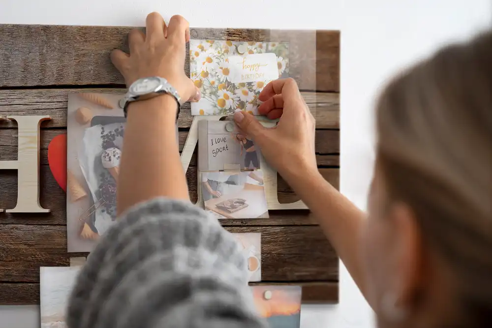 Magnetická tabule na zeď s nápisem Home