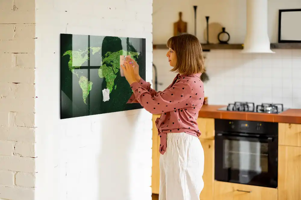 Zelená magnetická tabule mapa světa