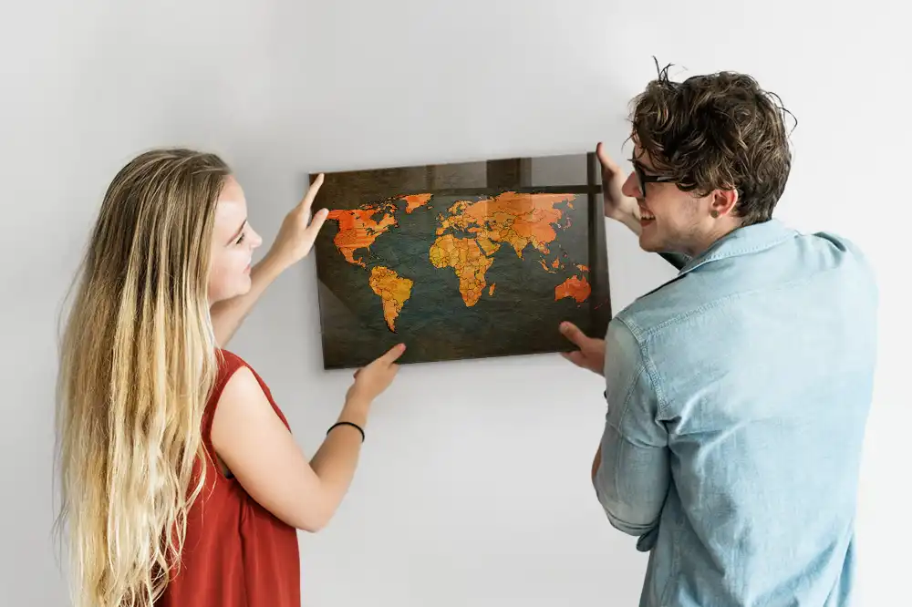 Magnetická tabule s atlasem světa