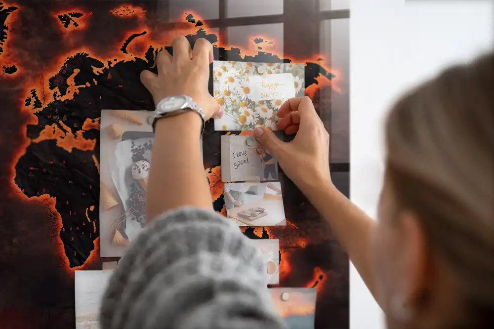 Skleněná magnetická tabule s motivem světa