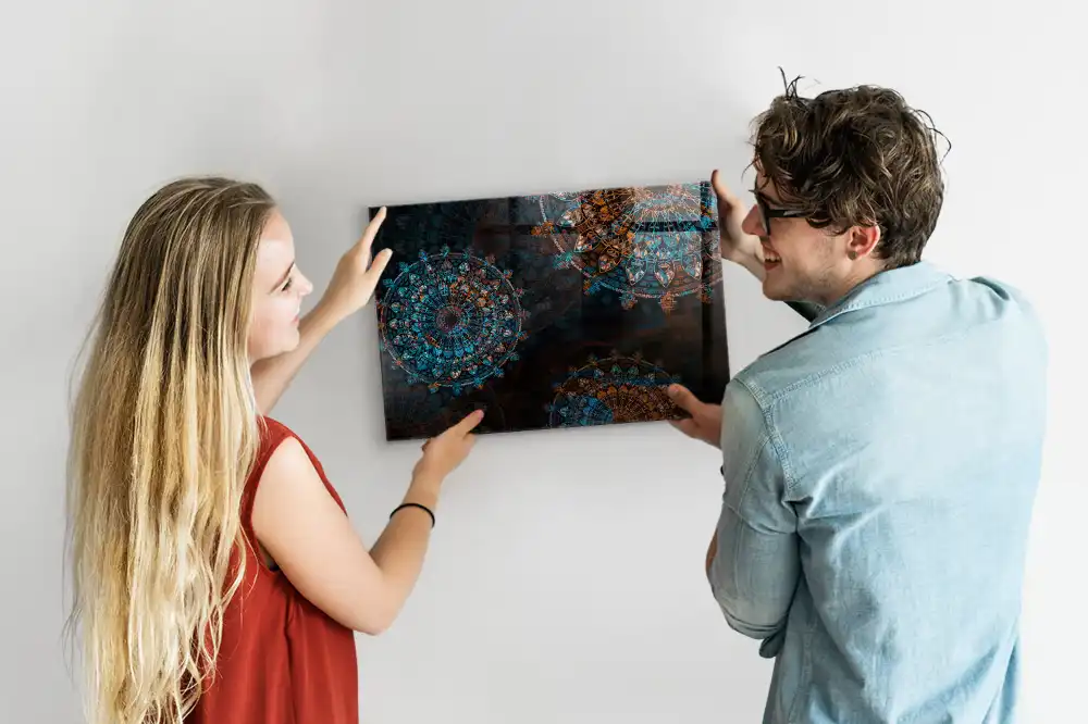 Nástěnná magnetická tabule s geometrickým vzorem