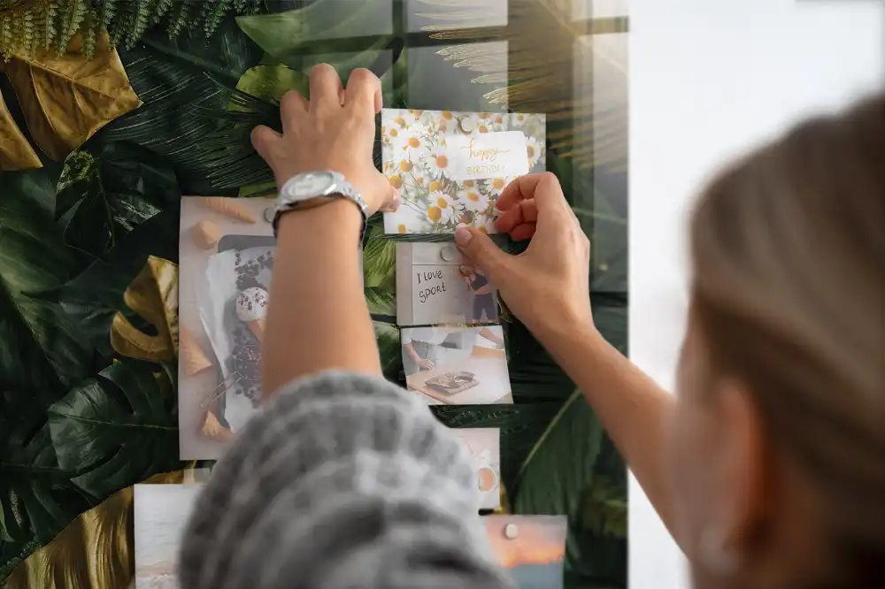 Magnetická tabule na zeď s motivem listů z džungle