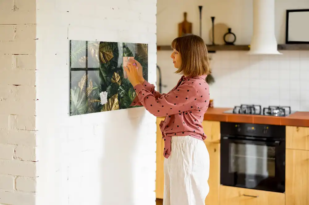 Magnetická tabule na zeď s motivem listů z džungle