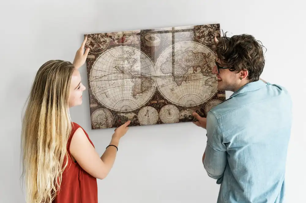 Magnetická tabule s motivem historické mapy světa