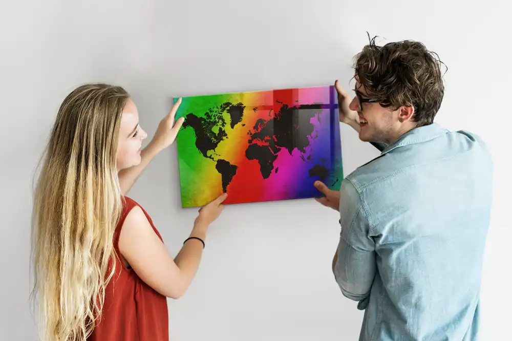 Magnetická tabule s atlasem světa