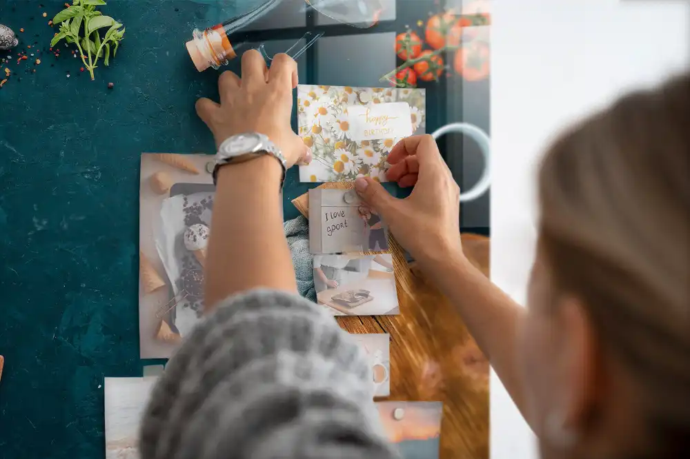 Magnetická tabule na zeď pro kuchyňské doplňky