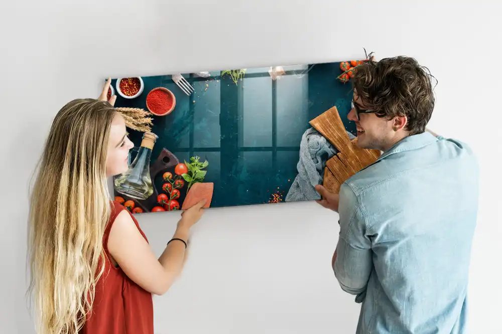 Magnetická tabule na zeď pro kuchyňské doplňky