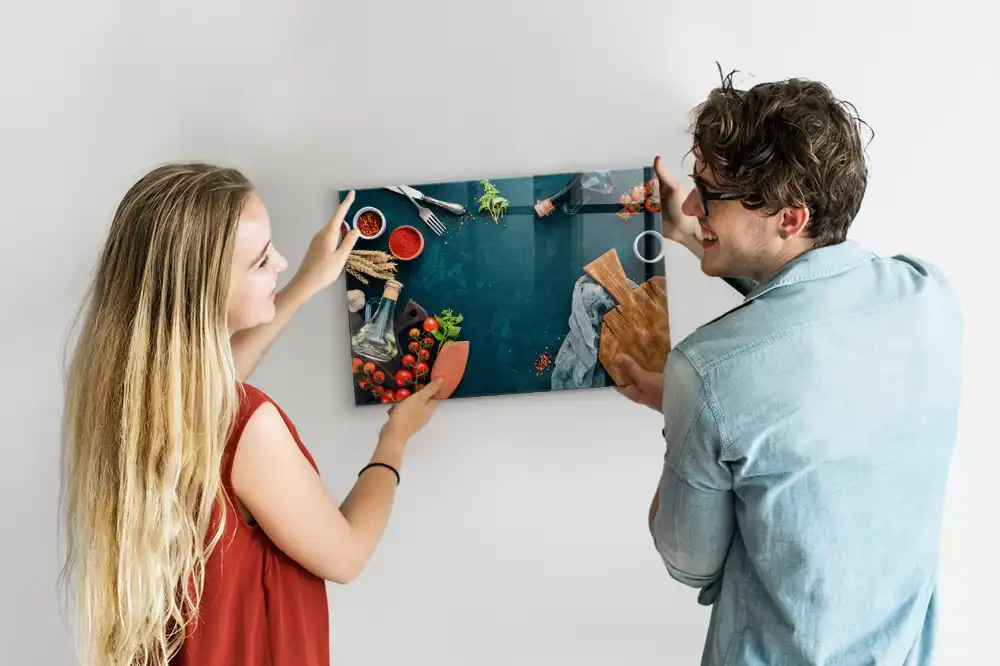 Magnetická tabule na zeď pro kuchyňské doplňky